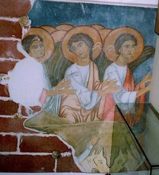 Фреска взорванного Троицкого собора Макарьевского сонастыря. Калязинский краеведческий музей 